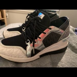Michael kors sneakers size 8